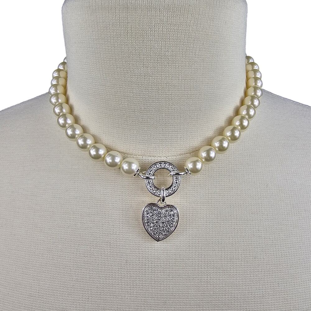 Vintage Avon Gloria Pearlesque Heart Necklace Designer NVC Nataliya V Collister